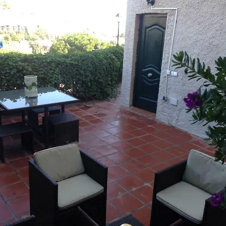 Apartamento-estudio En Con Piscina شقة *